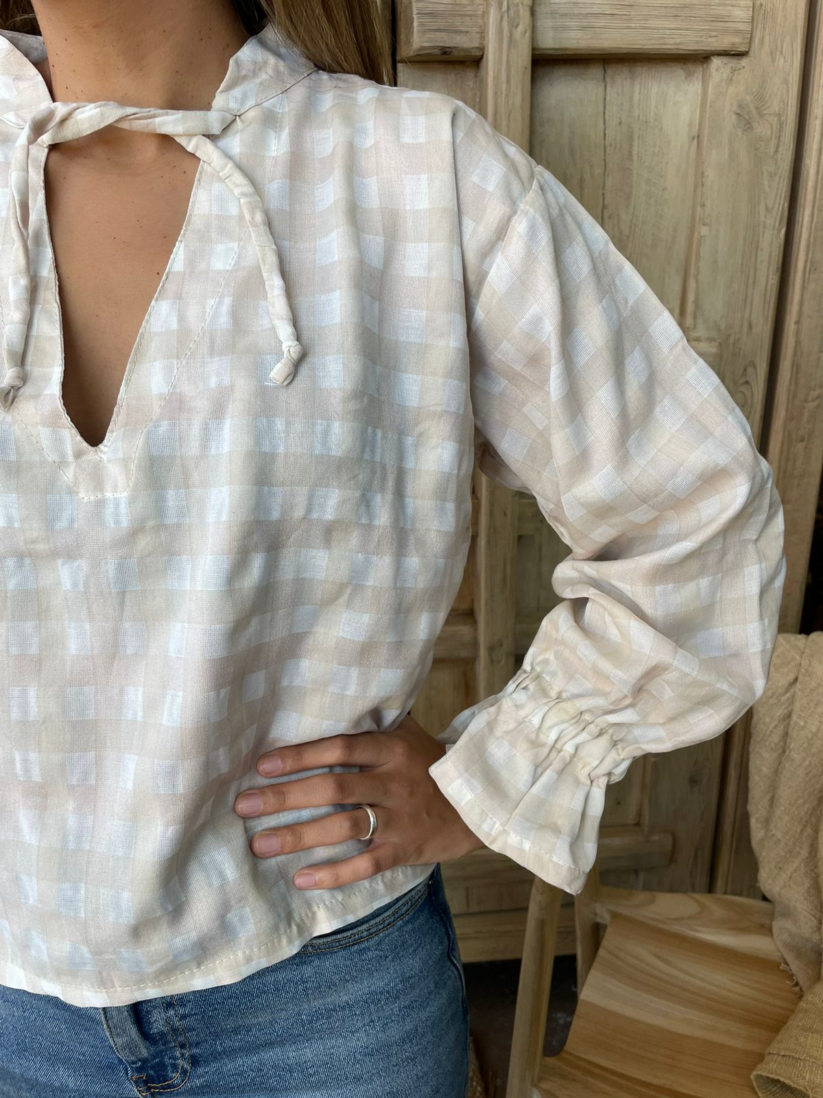 BLUSA CUADROS BEIGE