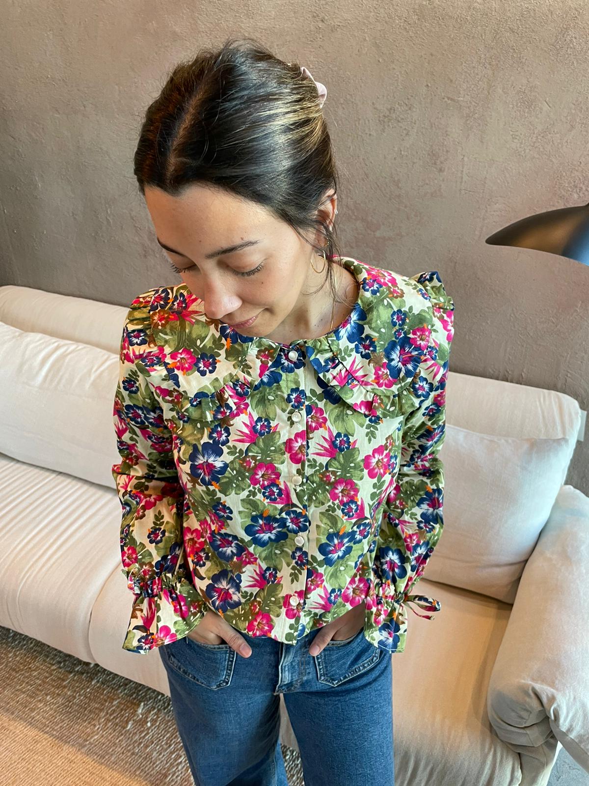 BLUSA FLORES