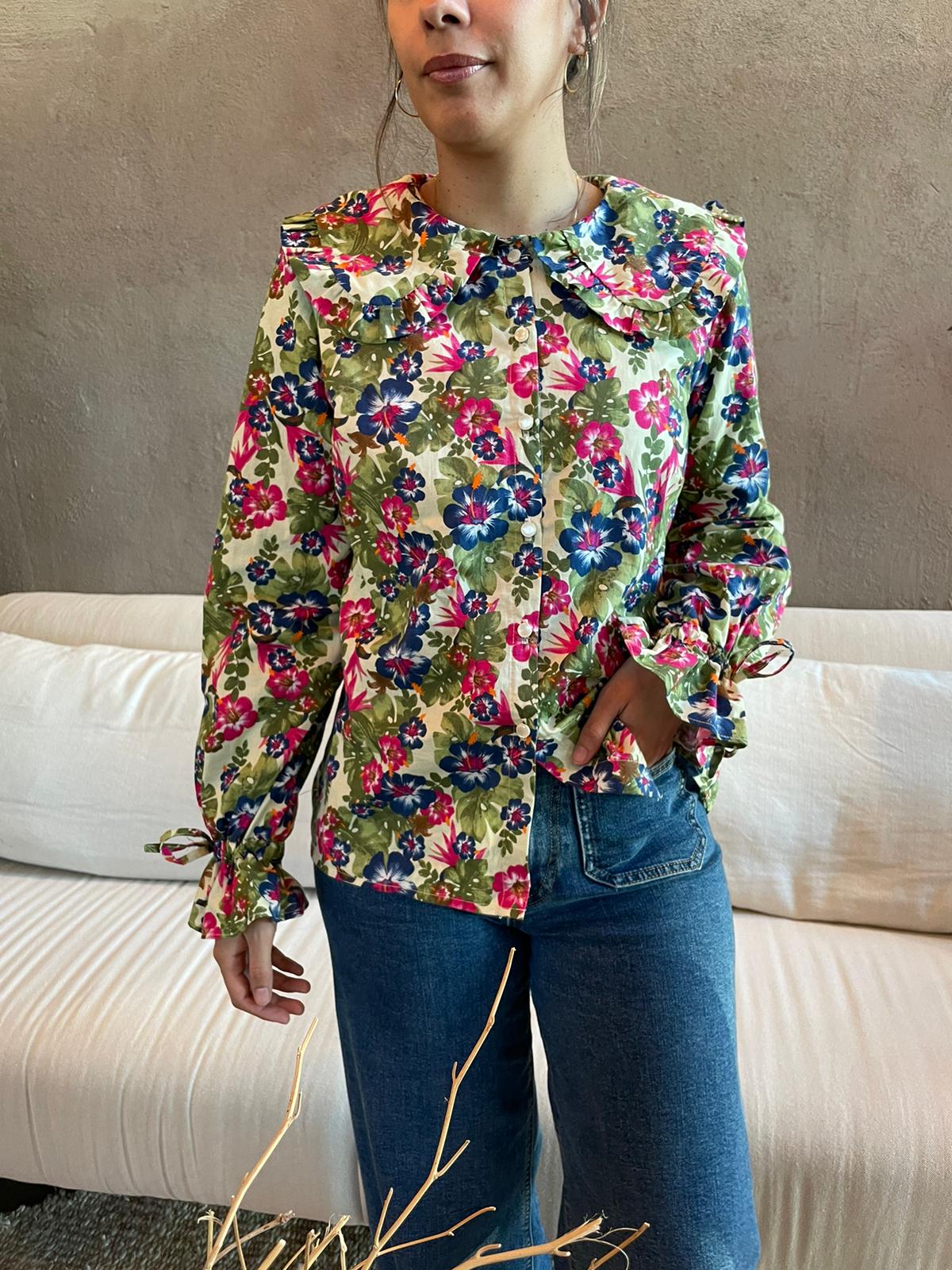 BLUSA FLORES